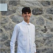 Diplomato in liceo Scientifico e studente presso il Politecnico di Torino offre ripetizioni di matematica